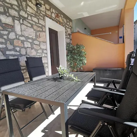 Haus Cataleya Апартаменты *