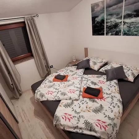 아파트 Haus Cataleya 우마그