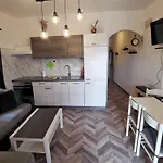 Haus Cataleya Apartamento Umago